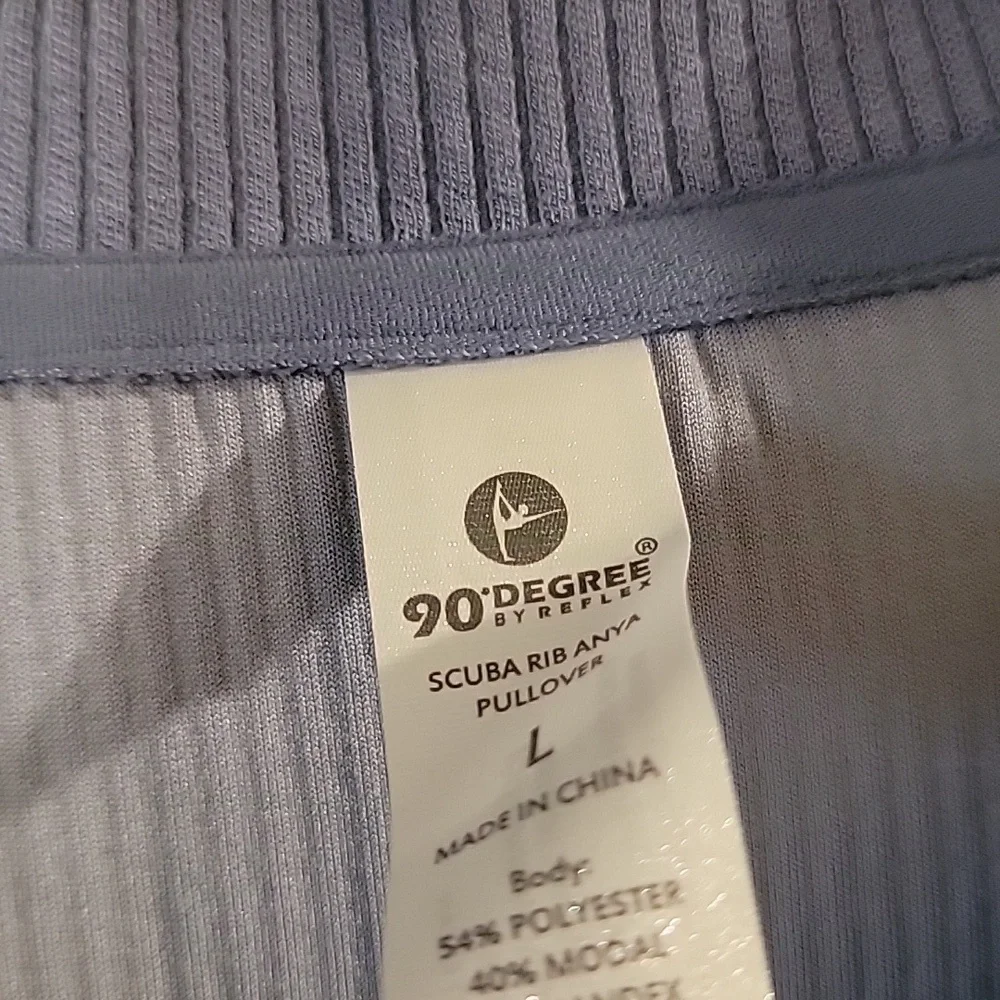 90 Degree Reflex Active Top - Picture 2 of 8